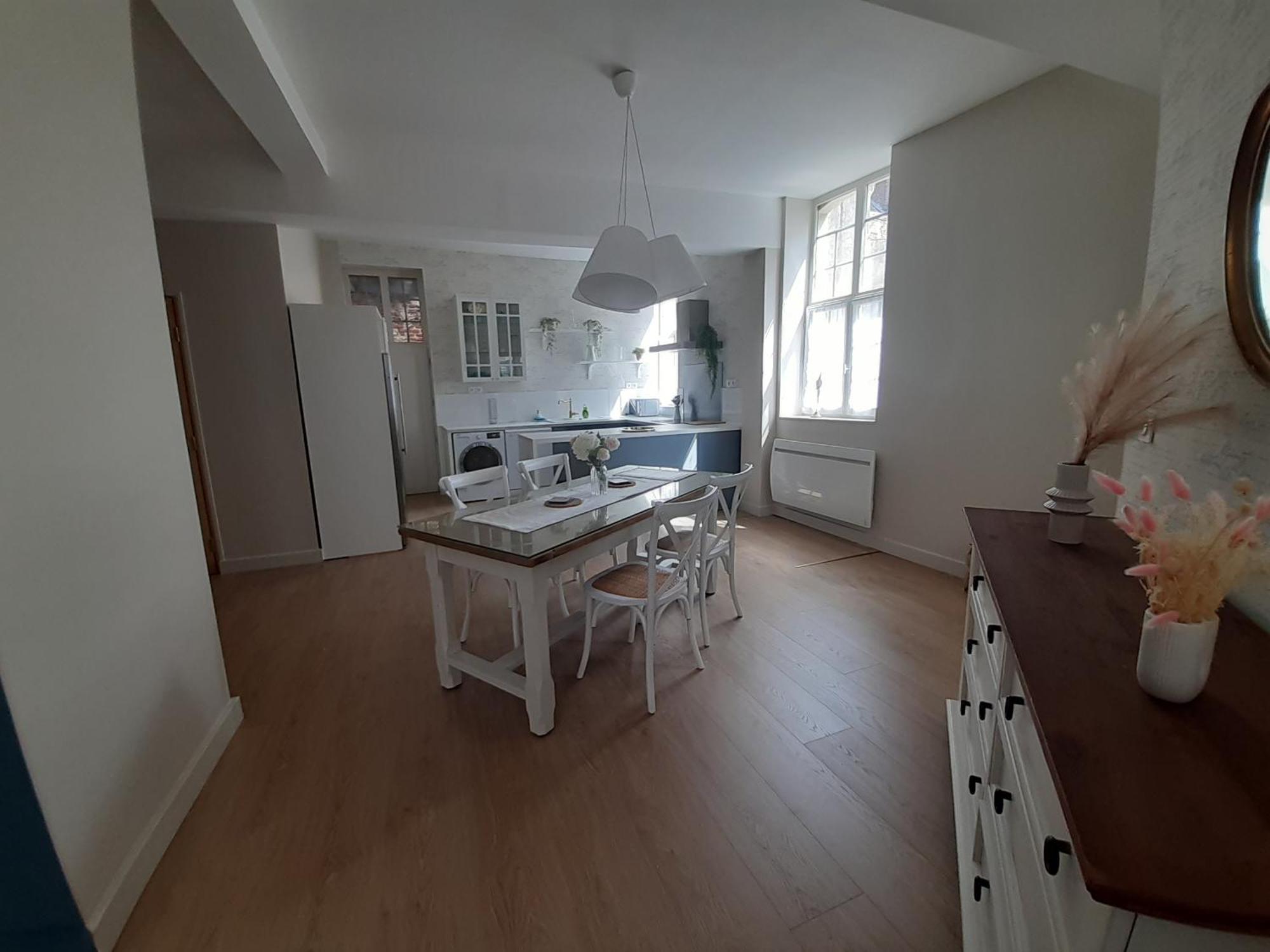 Spacieux Et Cosy Duplex Centre Historique - 2 Chambres - Transport Facile 瓦朗西纳 外观 照片