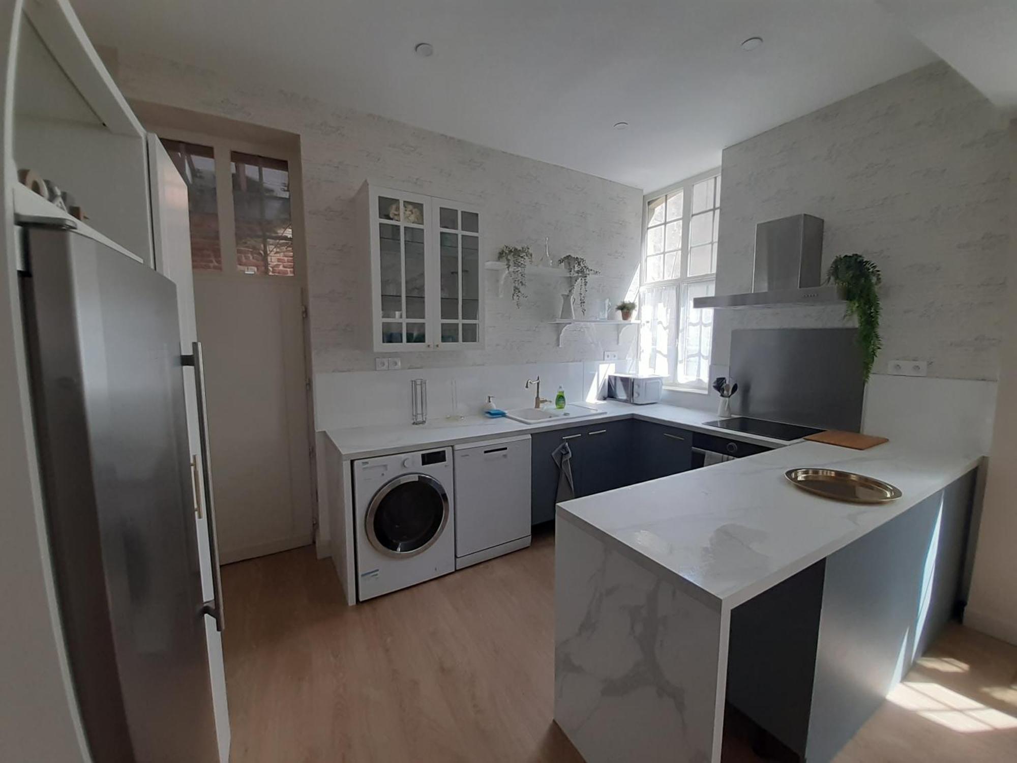 Spacieux Et Cosy Duplex Centre Historique - 2 Chambres - Transport Facile 瓦朗西纳 外观 照片